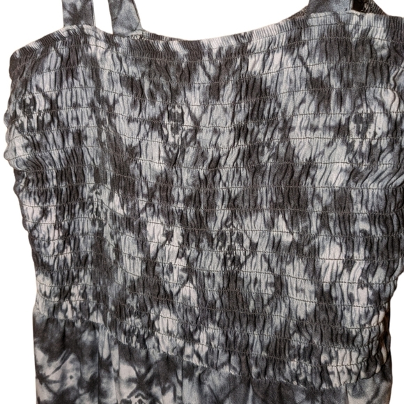 SO tie dye smocked jumpsuit - Picture 5 of 9